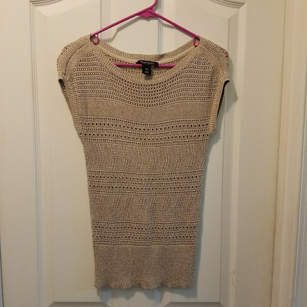 White House Black Market Gold short sleeve shirt